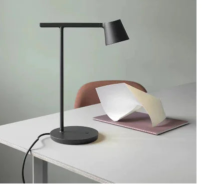Tip Table Lamp for Study Atmosphere (Single Item)